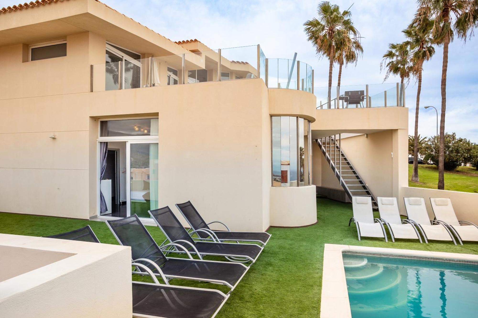 Villa Olbia Charming Dreamview With Jacuzzi 阿德耶 外观 照片