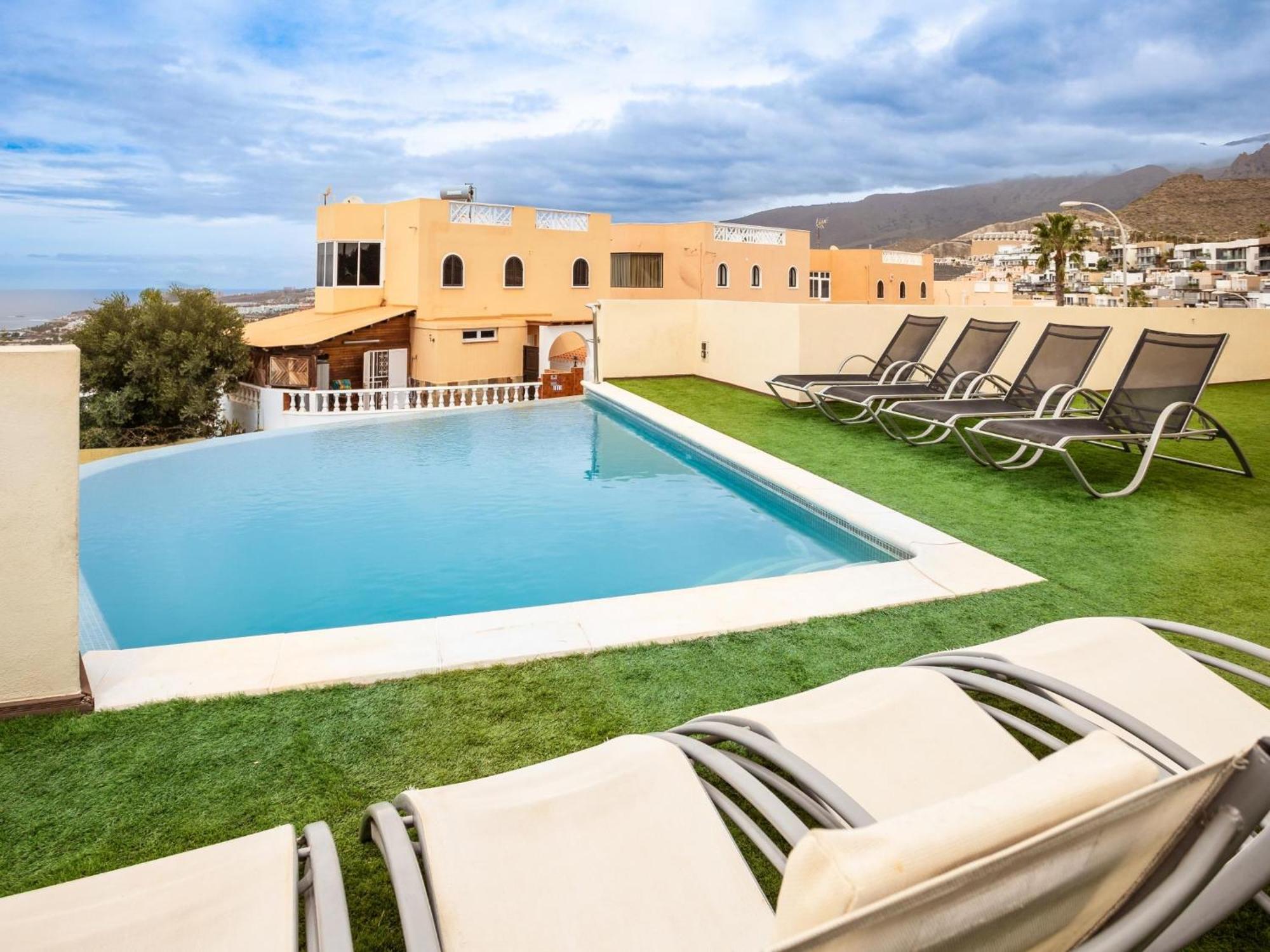 Villa Olbia Charming Dreamview With Jacuzzi 阿德耶 外观 照片