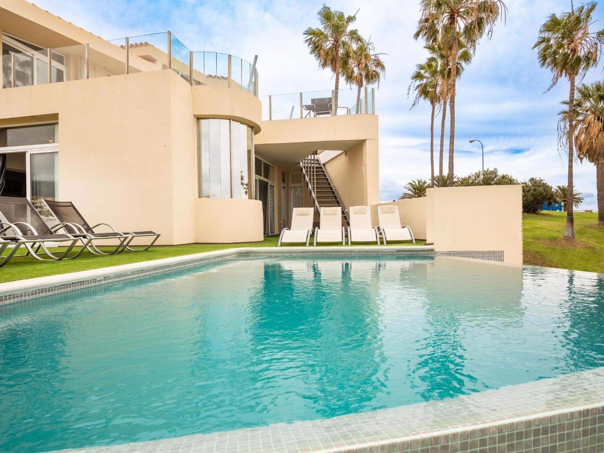 Villa Olbia Charming Dreamview With Jacuzzi 阿德耶 外观 照片
