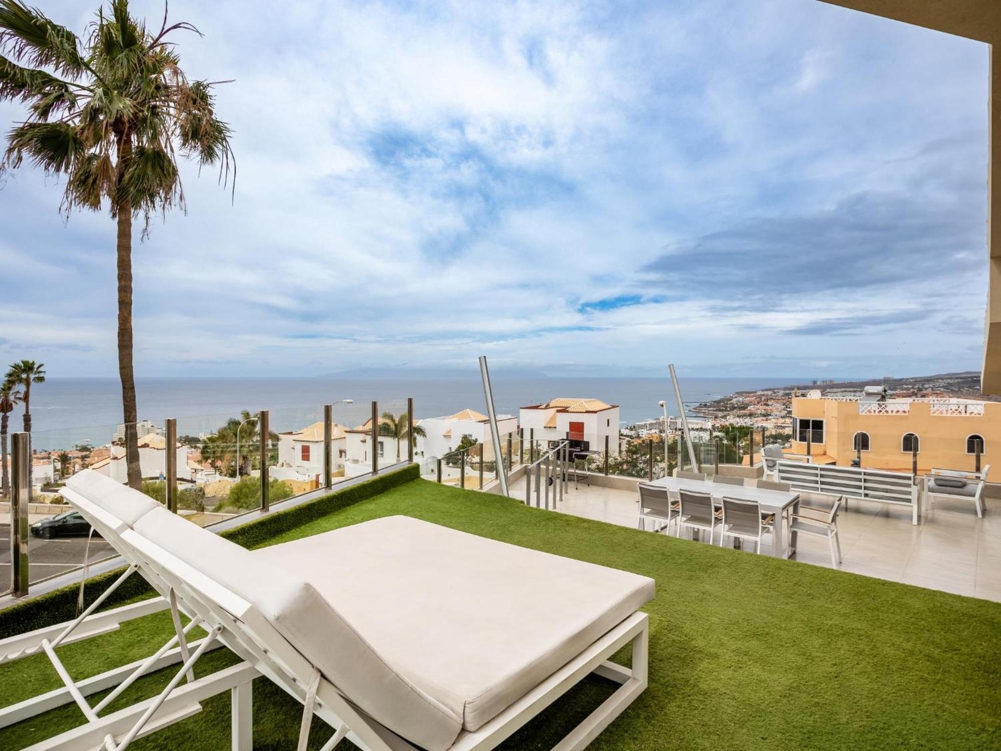 Villa Olbia Charming Dreamview With Jacuzzi 阿德耶 外观 照片